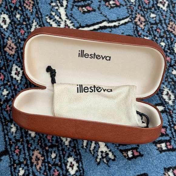 Illesteva Leonard Mirrored Blue Sunglasses - Picture 8 of 11
